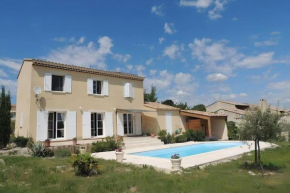 Villa charmante à Saint-Maurice-sur-Eygues avec piscine privée